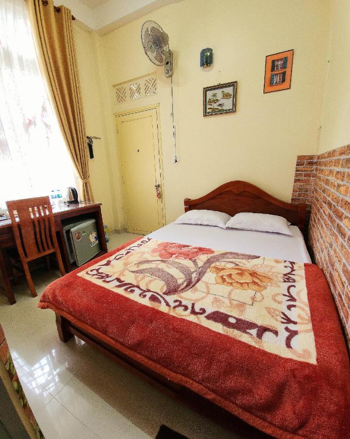 Binh Dao Hotel - Khach San Ngay Trung Tam Gia Re دالات الغرفة الصورة
