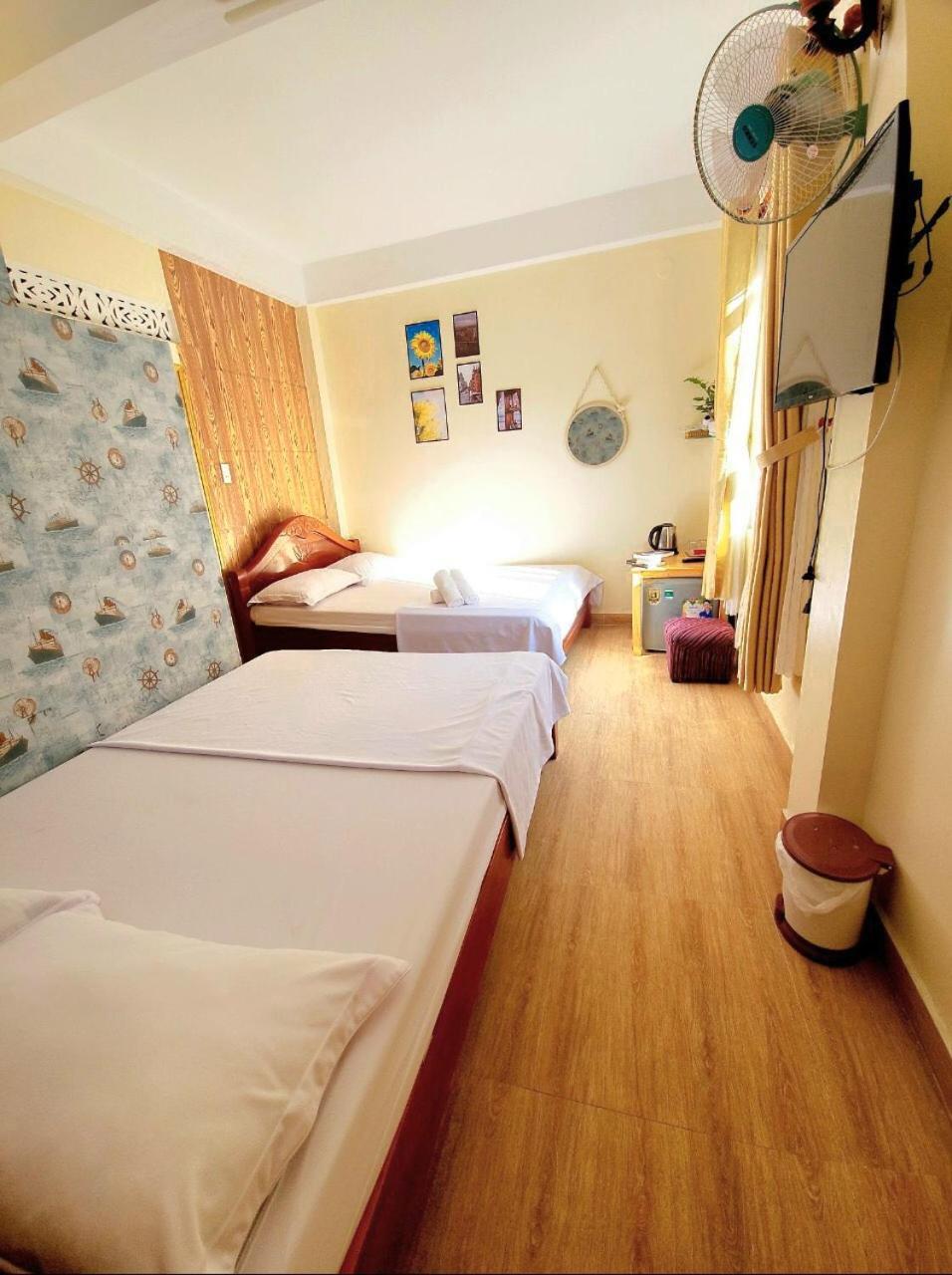 Binh Dao Hotel - Khach San Ngay Trung Tam Gia Re دالات الغرفة الصورة