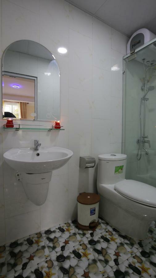 Binh Dao Hotel - Khach San Ngay Trung Tam Gia Re دالات المظهر الخارجي الصورة