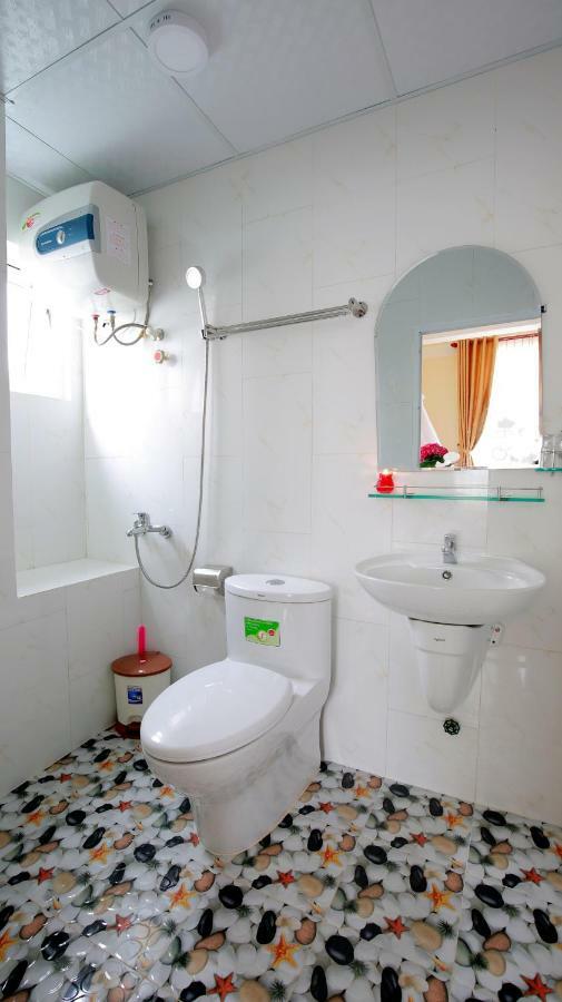 Binh Dao Hotel - Khach San Ngay Trung Tam Gia Re دالات المظهر الخارجي الصورة