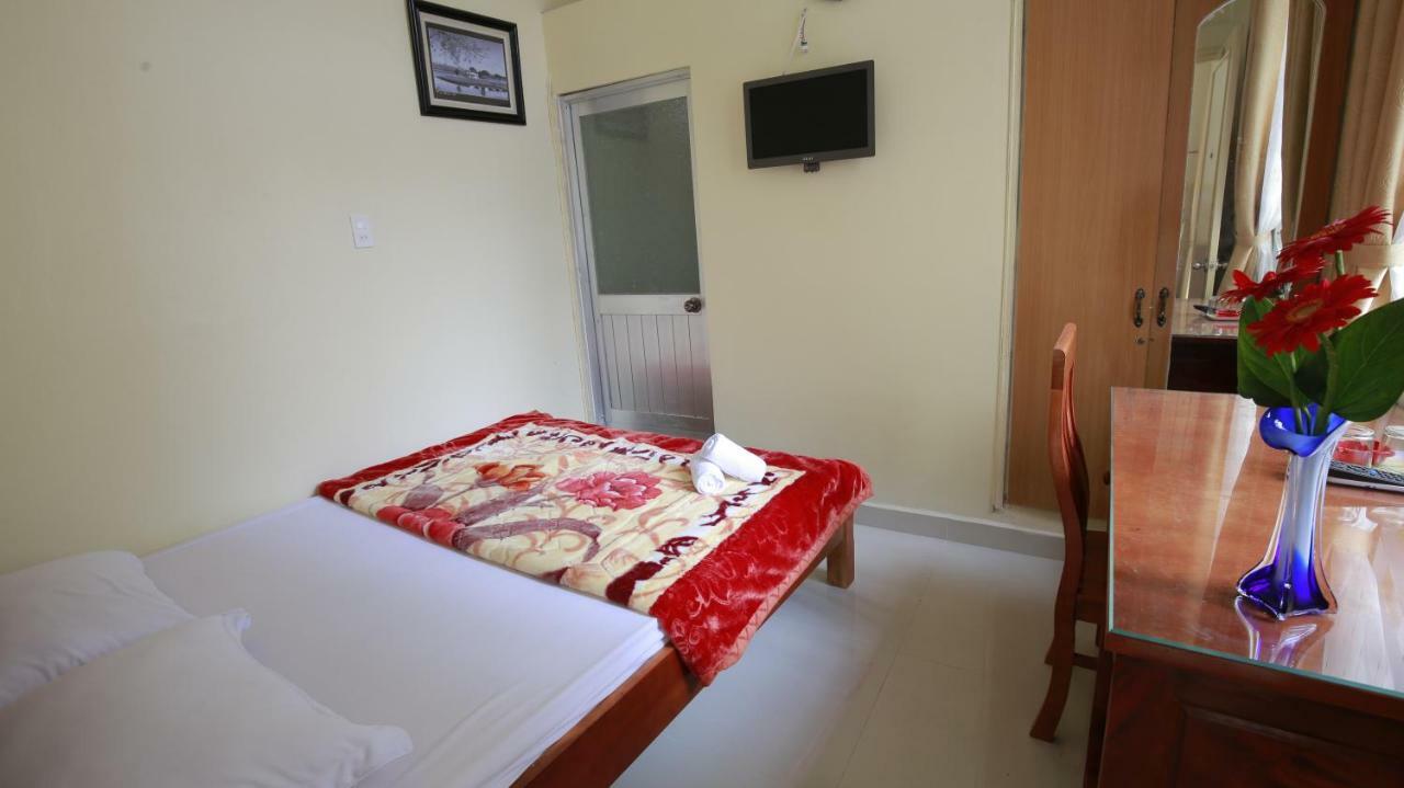 Binh Dao Hotel - Khach San Ngay Trung Tam Gia Re دالات المظهر الخارجي الصورة